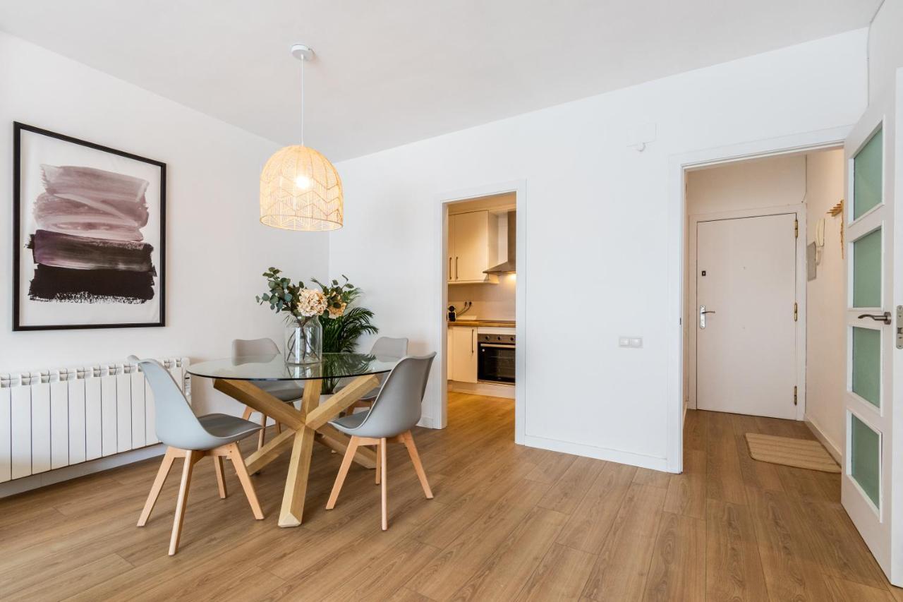 Exclusive Apartments Barcelona 4 Personas Torrella Terrassa Ngoại thất bức ảnh